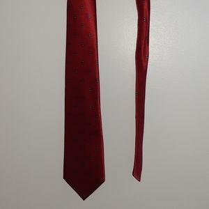 Red Christian Dior silk tie